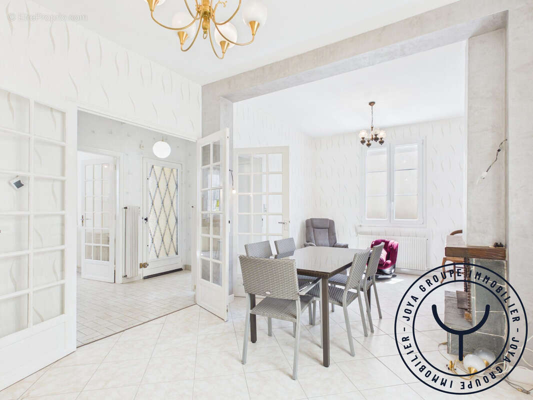 Maison 90 m² à Romilly-Sur-Seine  - photo 2