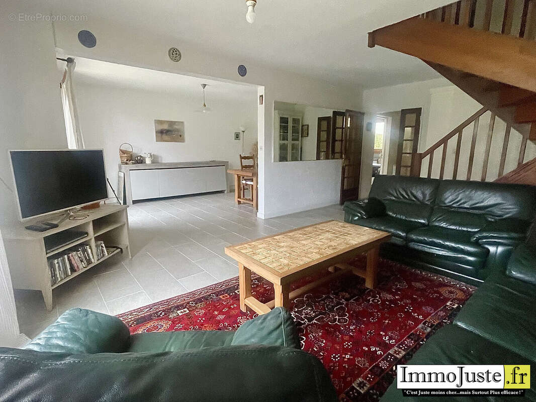 Maison à MAGNY-LES-HAMEAUX