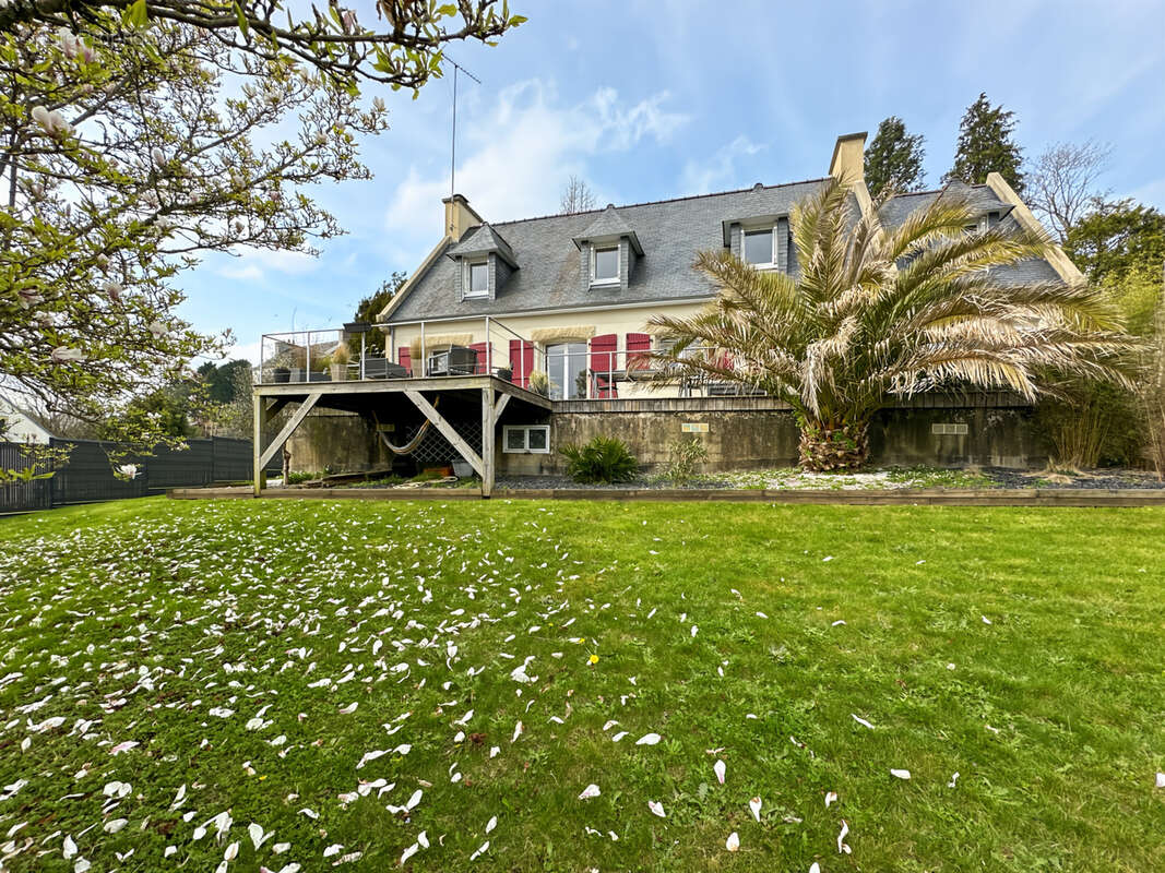 Maison à ELLIANT