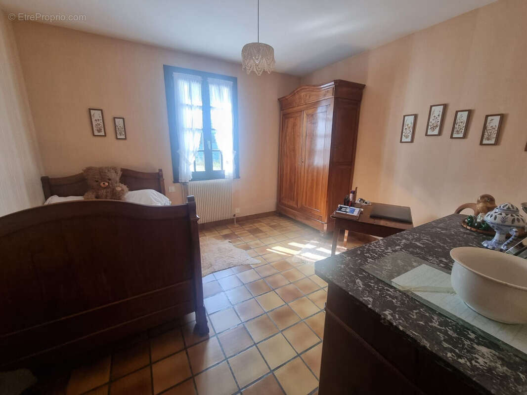 Photo 8 - Maison à GUEUGNON