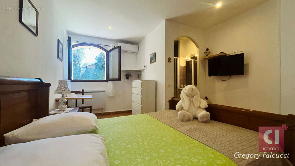 Maison à FLASSANS-SUR-ISSOLE