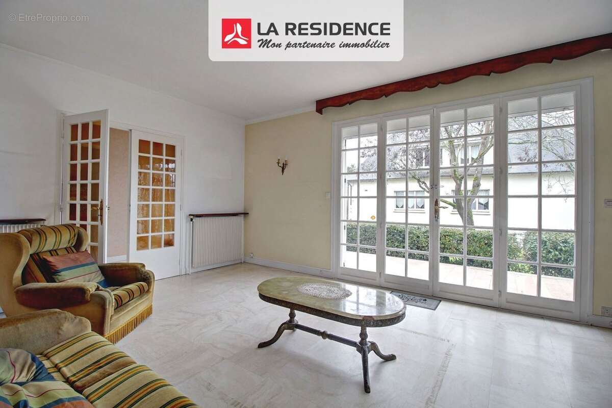 Maison 173 m² à Oissel  - photo 8