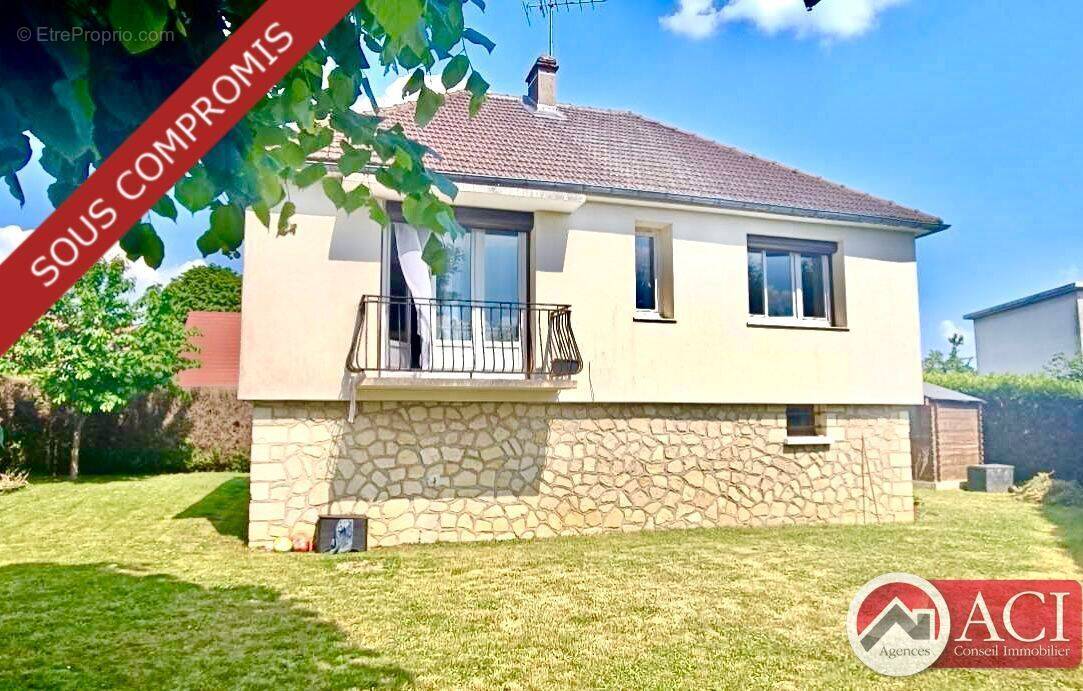 58686663a.jpg - Maison à SAINTE-GENEVIEVE