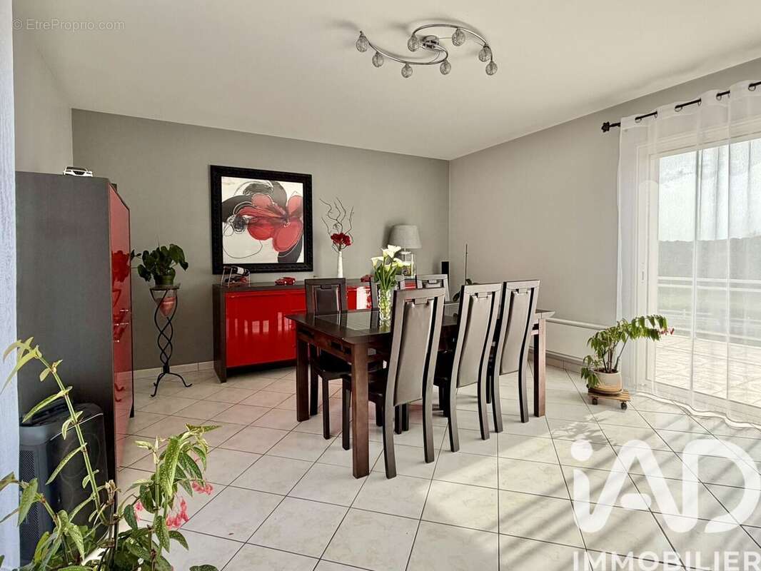 Photo 3 - Maison à MERVENT