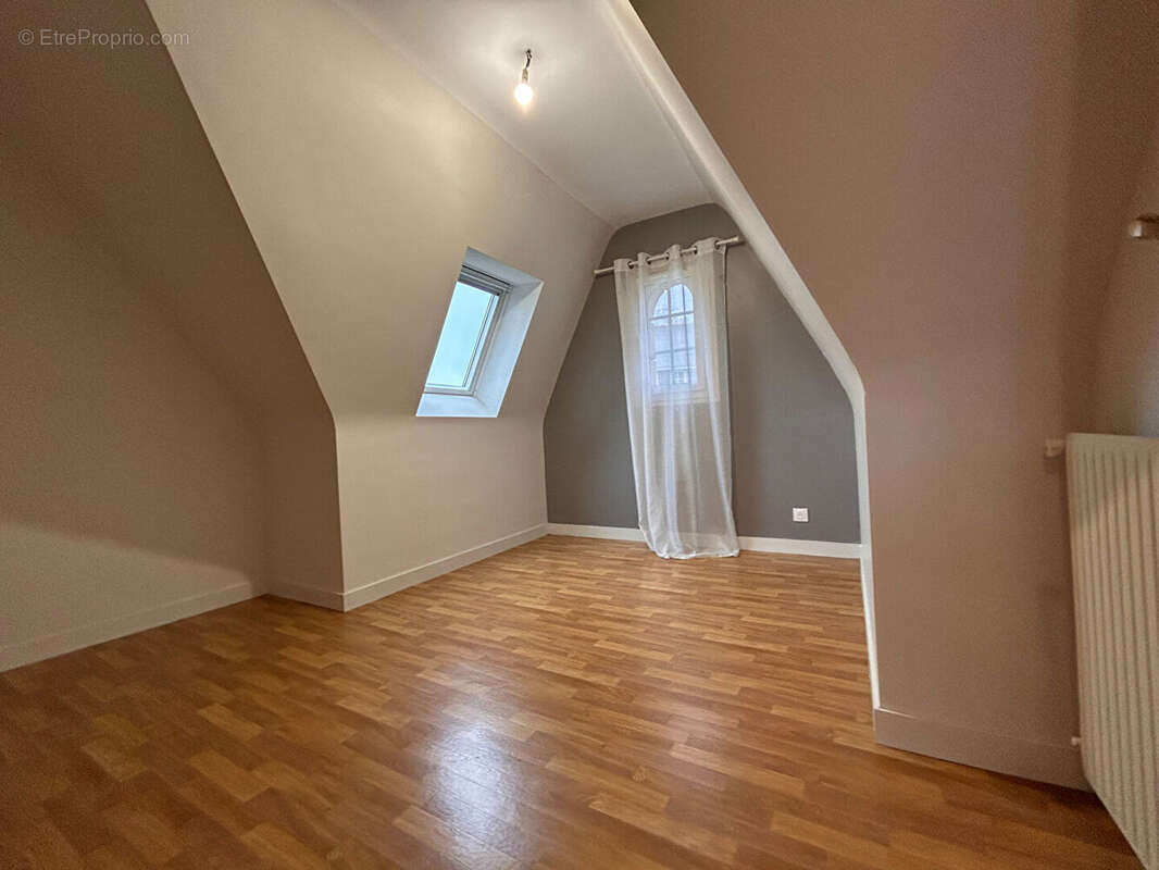 Maison à POULLAN-SUR-MER