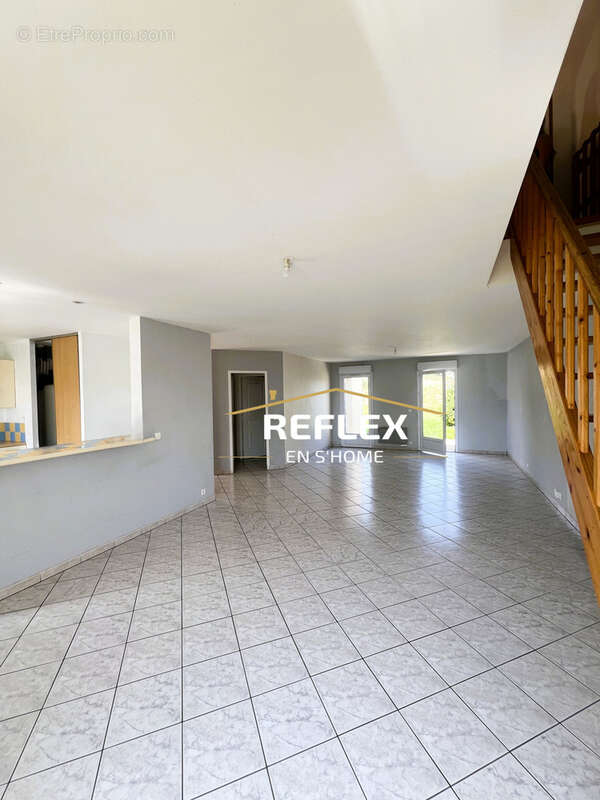 Photo Maison à Thiepval au prix de 153 700€