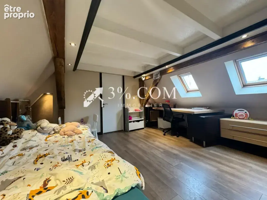 3%COM  Immeuble composé d'un  belle habitation et d'un local - photo 9