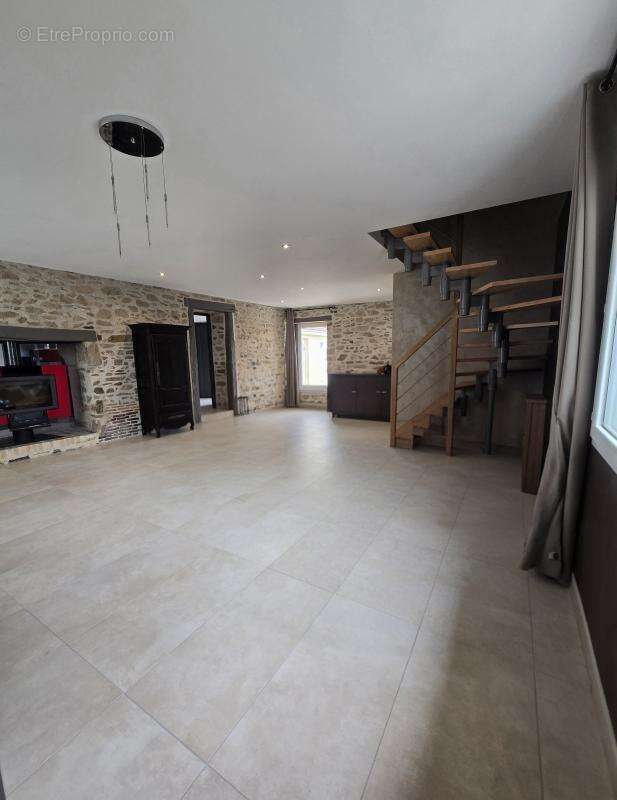 Maison 158 m² à Ambazac  - photo 4