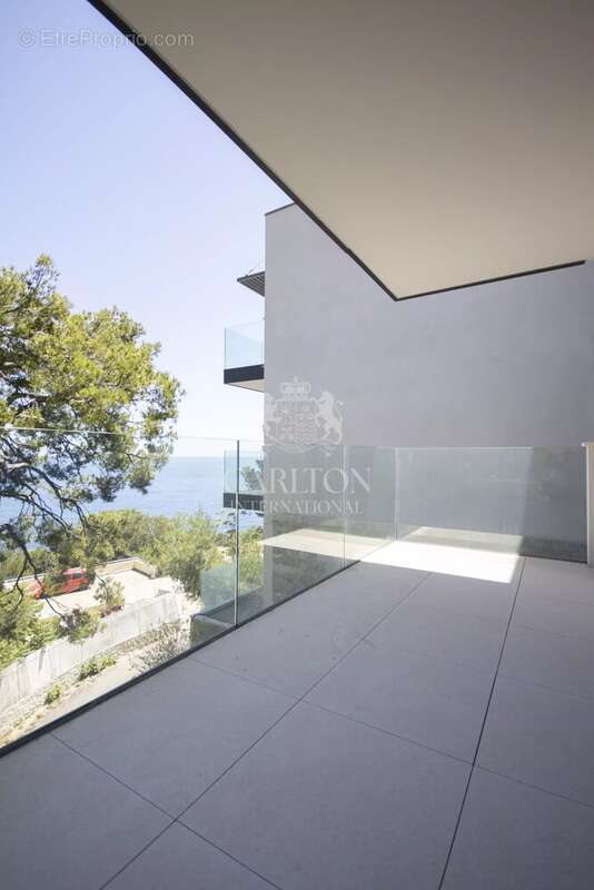 Maison à EZE