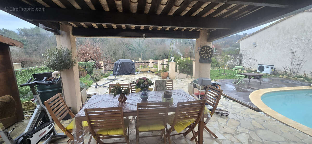 Maison à SAINT-JEANNET