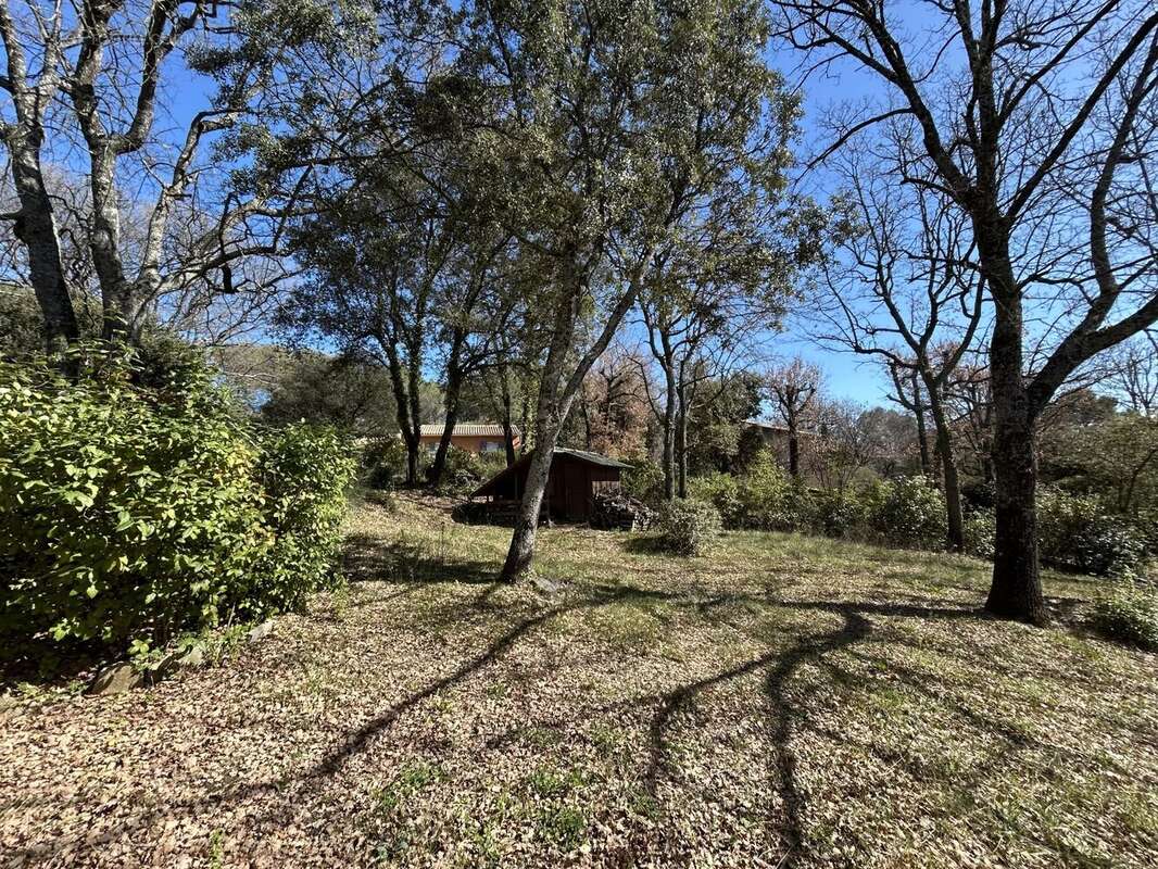Maison à LA TOUR-D'AIGUES