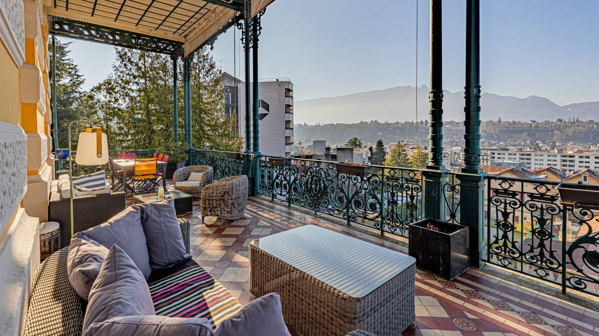 Appartement à AIX-LES-BAINS