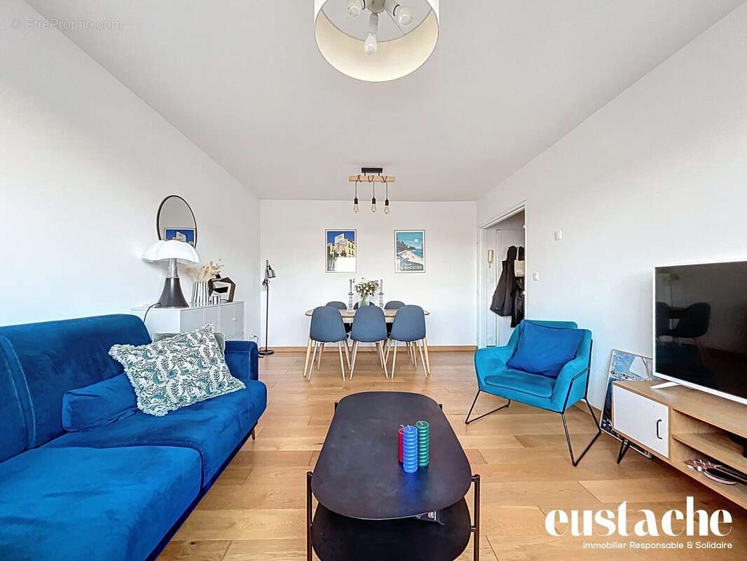 Appartement à PARIS-20E