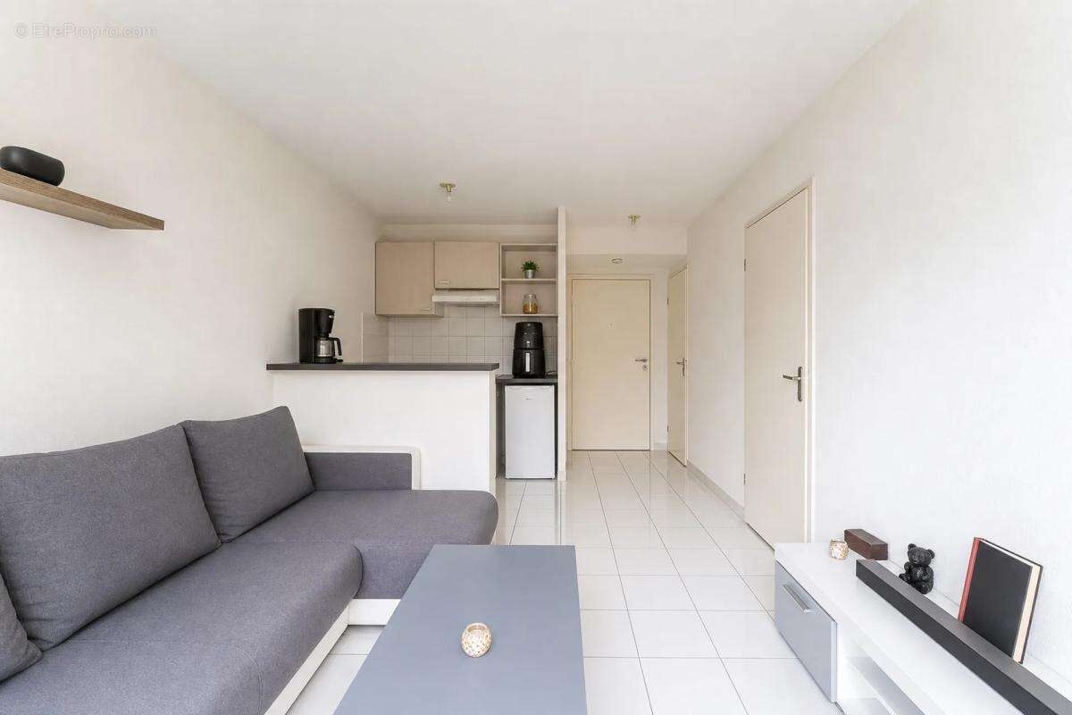 Luminosité et confort pour ce T2 moderne - photo 8