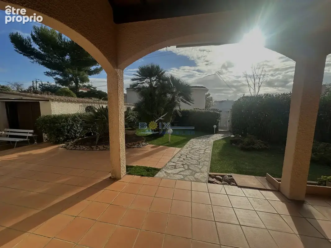 Belle villa R+1 SH 240 M2  plus appt  T3 totalement indépendant S/ 740 M2 - photo 10