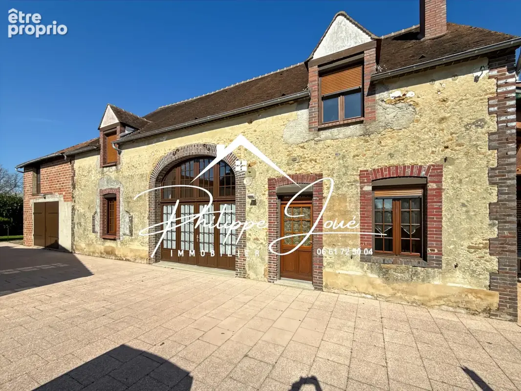 Maison à RACINES