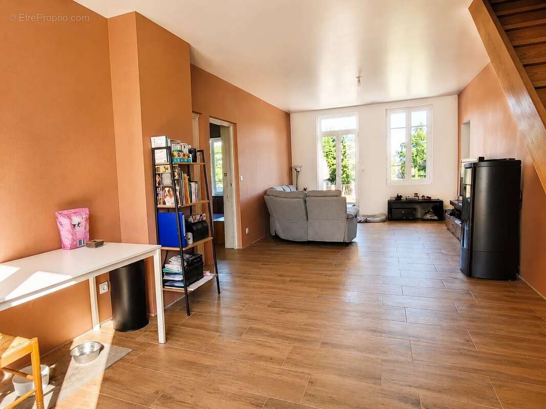 Maison familiale de 4 chambres entre Saint Pourçain et Montmarault - photo 3