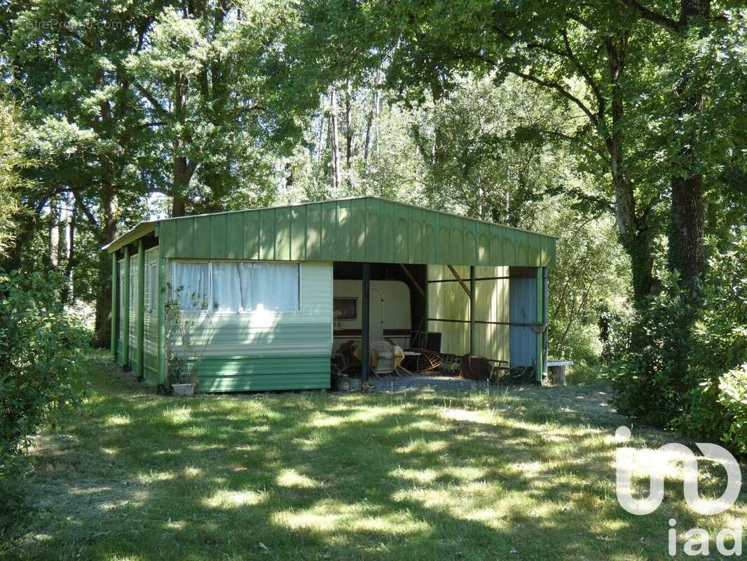 Photo 3 - Terrain à SAINT-SULPICE-DES-LANDES