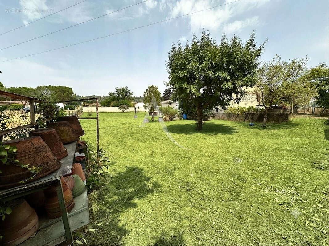 Villa type 3/4 avec jardin de 1247m2 au calme avec garages - photo 14