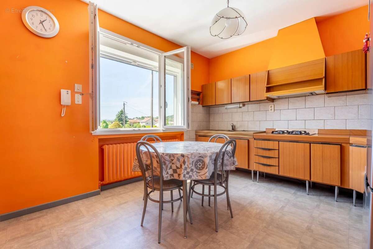 Maison à COMMUNAY