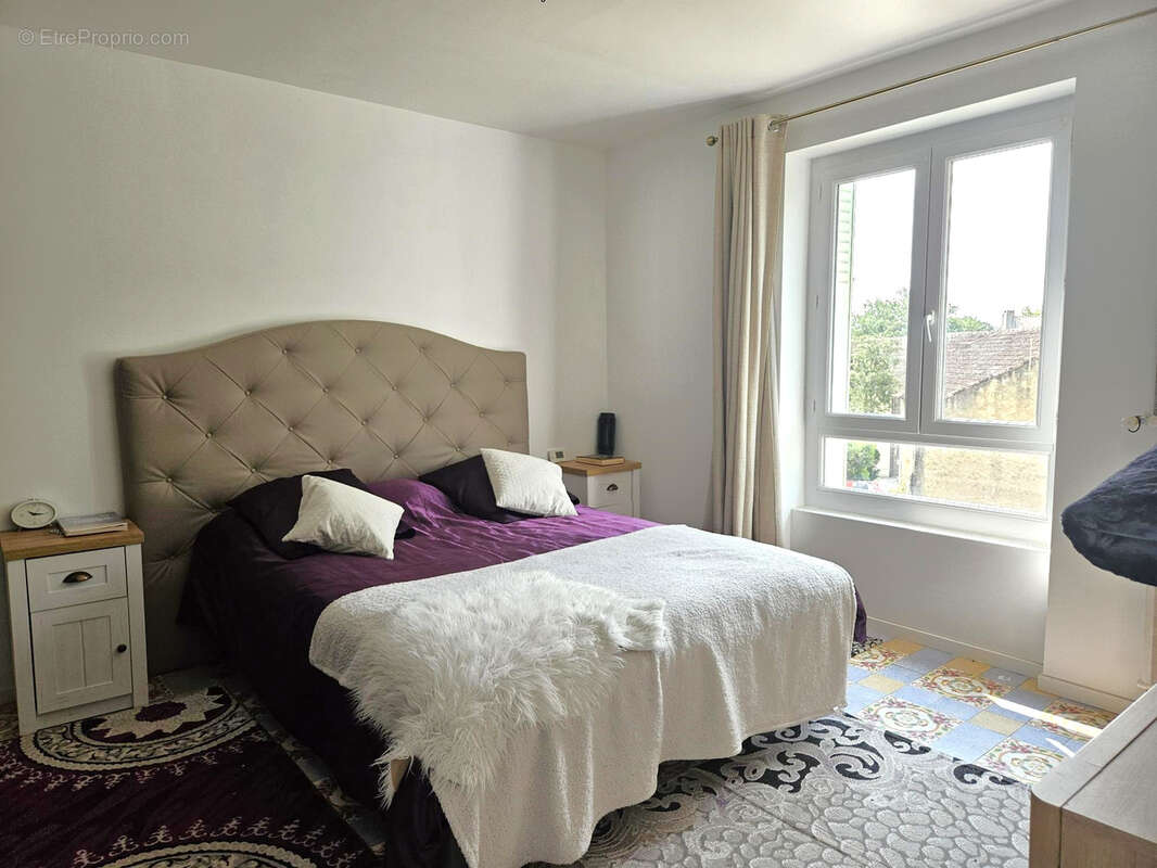 Maison à VIOLES