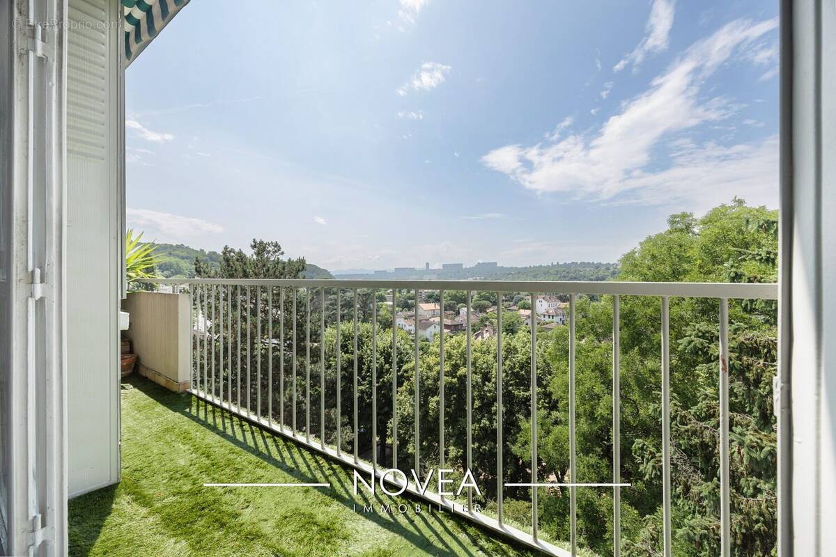 Appartement à CALUIRE-ET-CUIRE