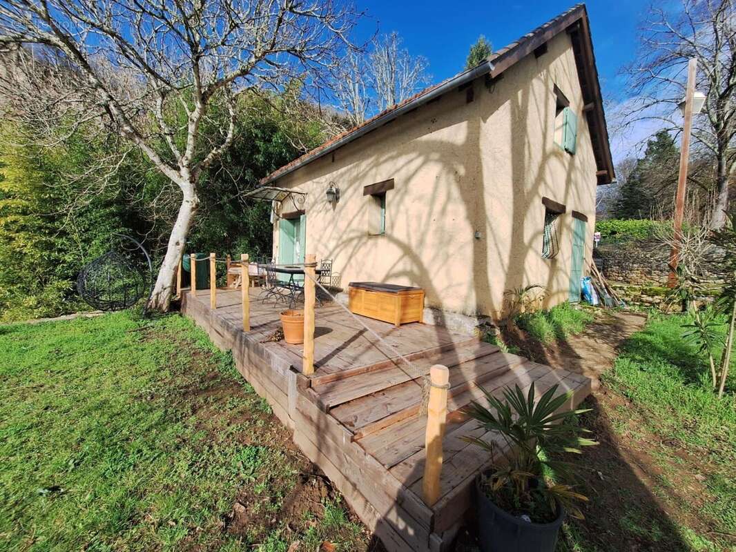 Maison à LA ROQUE-GAGEAC