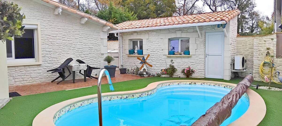 Maison à SAINT-SULPICE-DE-ROYAN