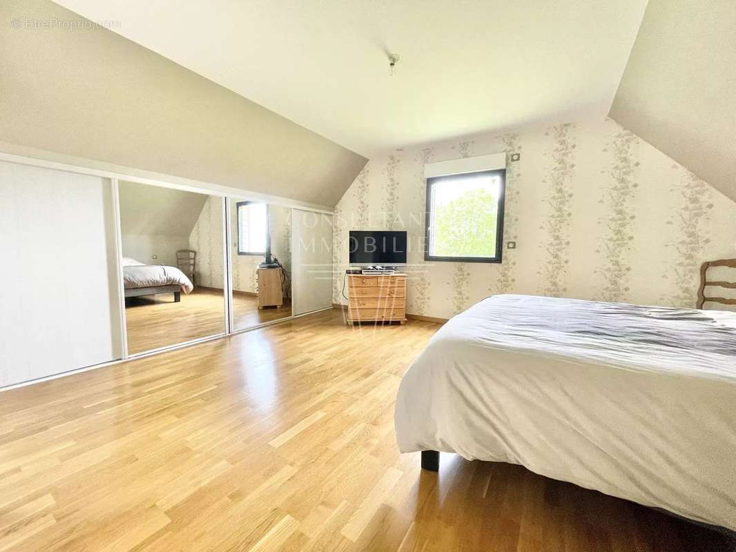 Maison à PONT-L&#039;EVEQUE