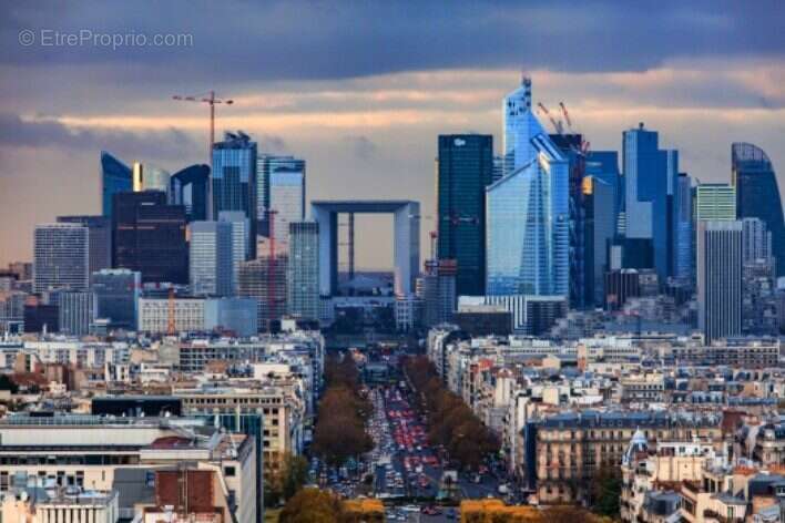 Autre à NEUILLY-SUR-SEINE