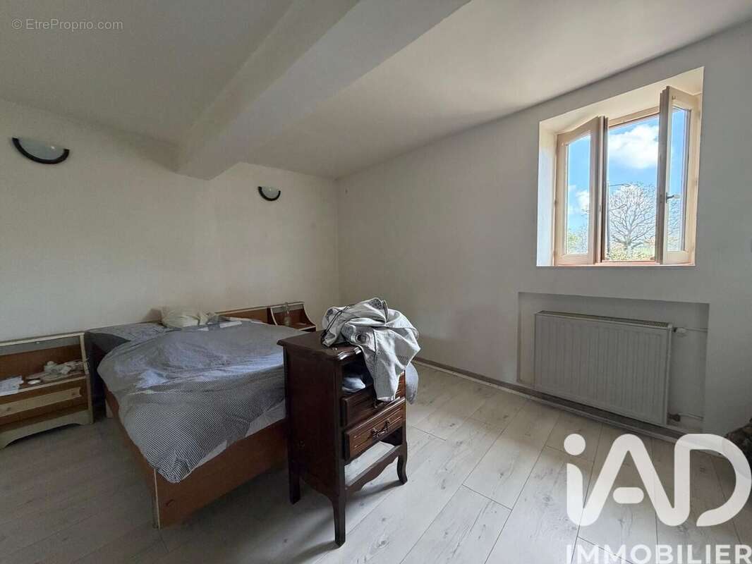 Maison 73 m² à Urbise  - photo 6