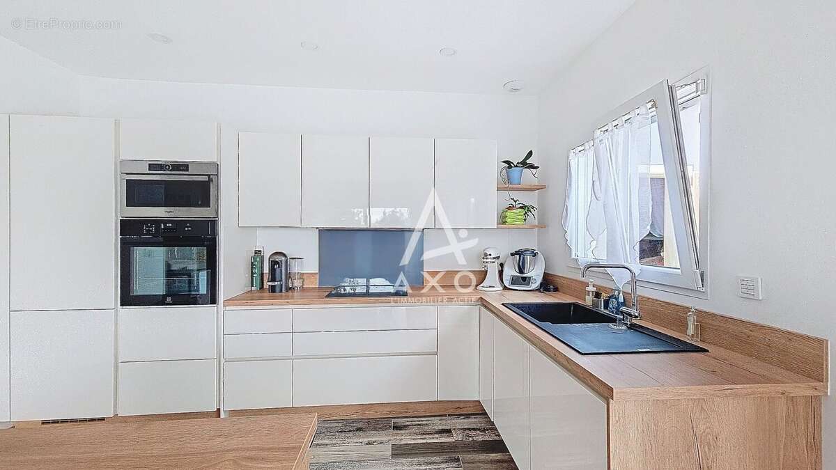 Maison à CORQUILLEROY