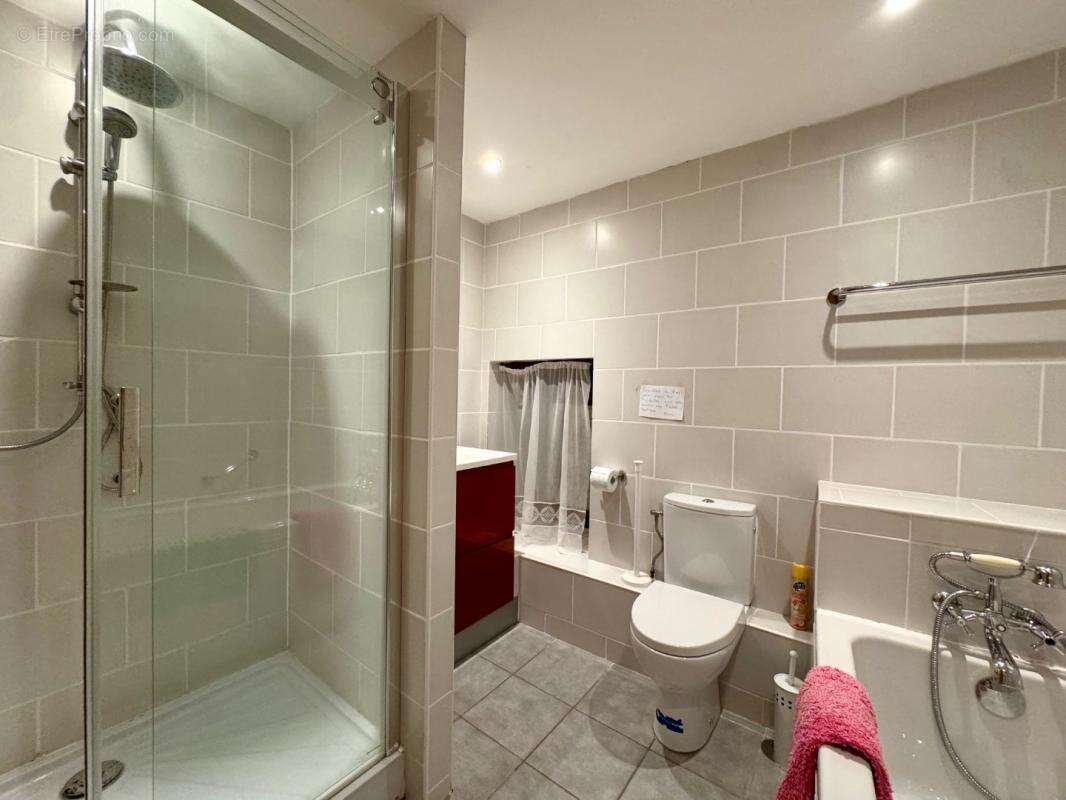 Maison 6 pièces / 159 m² / 315 000 EUR / SAINT-ANTONIN-DE-LACALM - photo 12