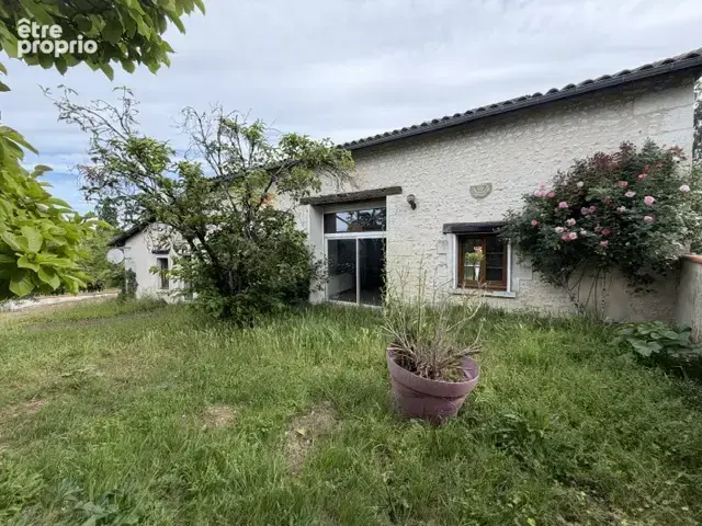 Photo Maison à Chalais au prix de 167 000€