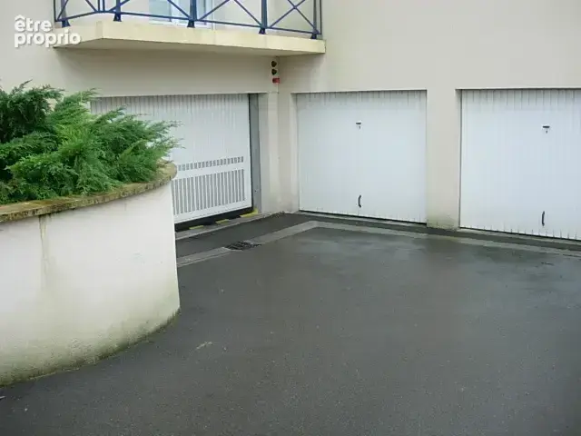 Grand appartement f3 duplex en residence securisee avec balcon et garage box vendu loue - photo 8