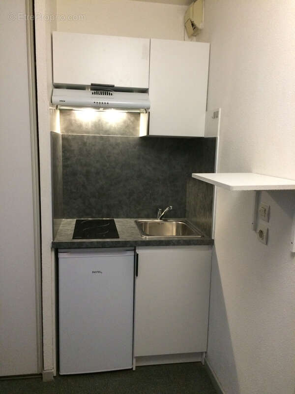 À vendre   Studio de 15 m2 situé au sein d’une copropriété calme et sécurisée - photo 2