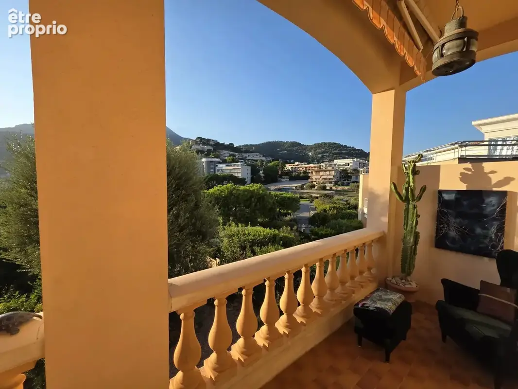 Roquebrune Cap Martin La Dragonnière  3 pièces avec jardin, garage,  piscine et vue mer - photo 19