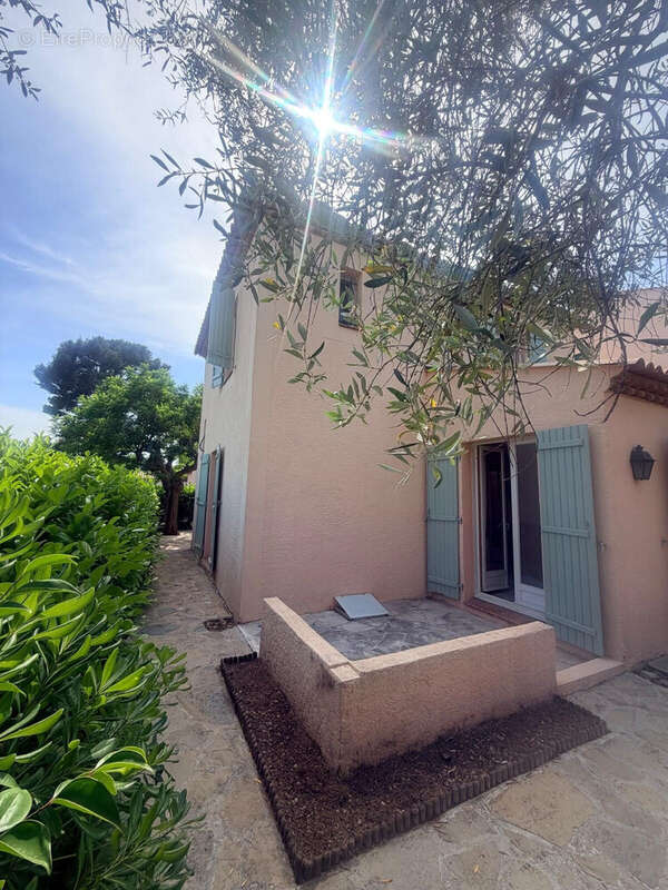Maison à MOUGINS