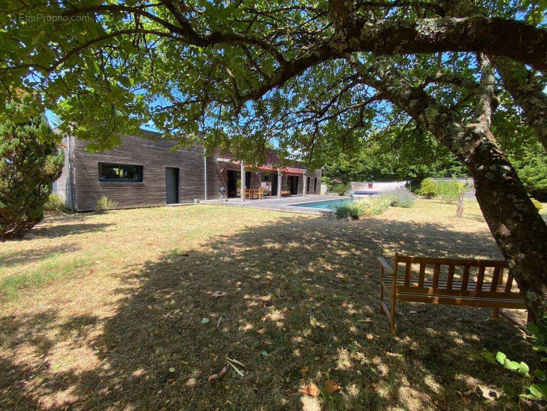 Villa COUP DE COEUR de 2015 de 130 m² avec Piscine couloir de 13x3 sur 2281 m² de Terrain divisible - photo 38