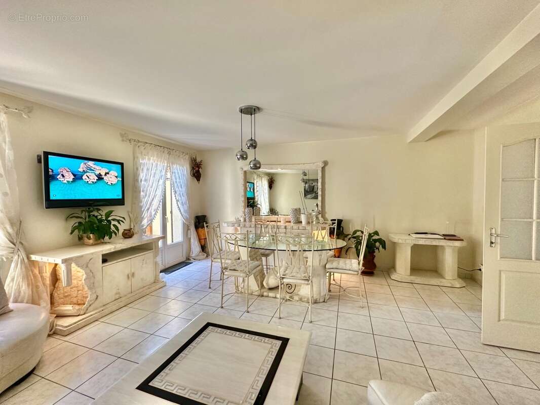 Maison de famille 136 m2 sur Jardin paysager 301 m2 - photo 18