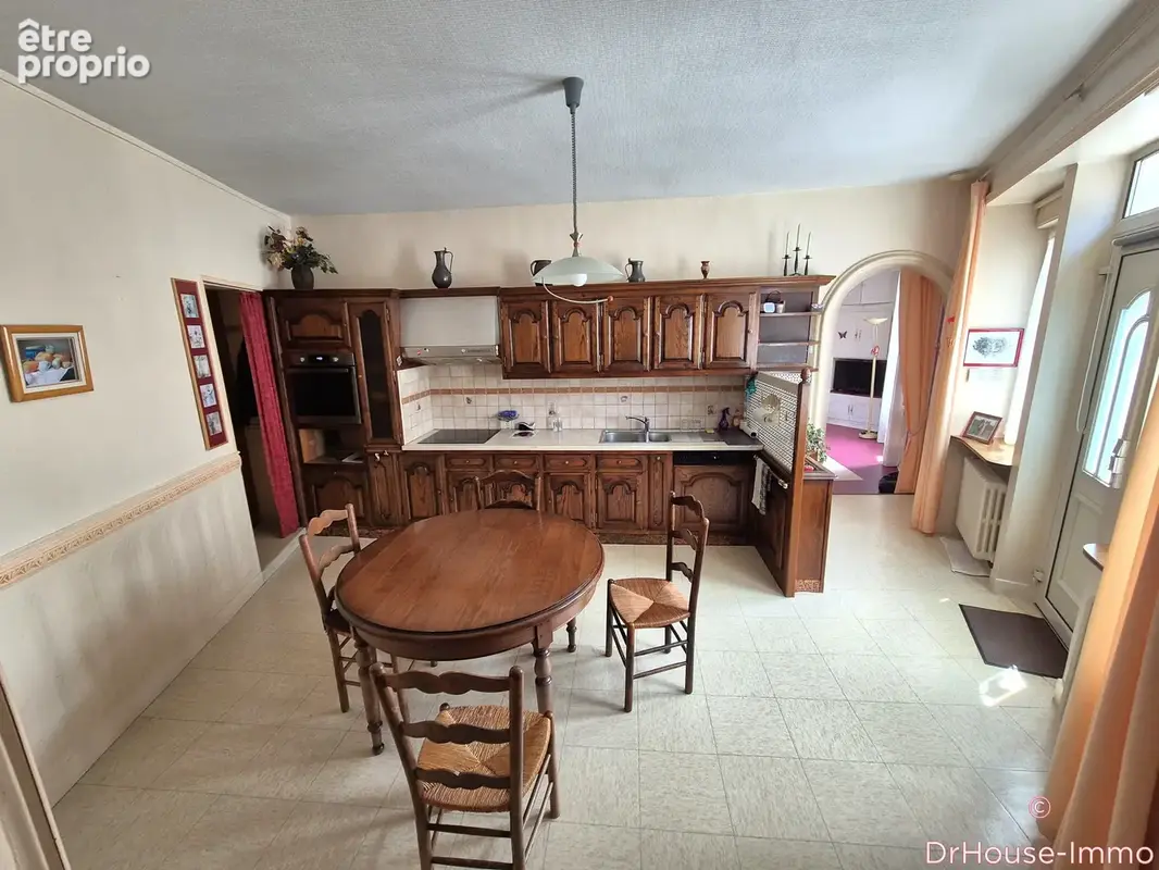 Maison 7 pièces 144 m² à vendre à Gorron (53120) - photo 14