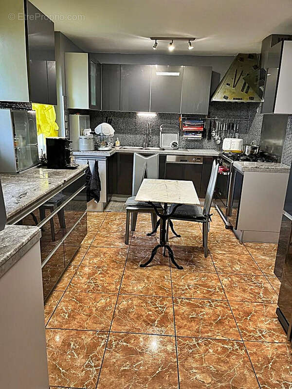 Maison - Beziers - 6 pièces - 128.6 m² - photo 4