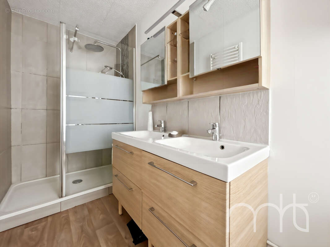 Appartement à COLOMBES