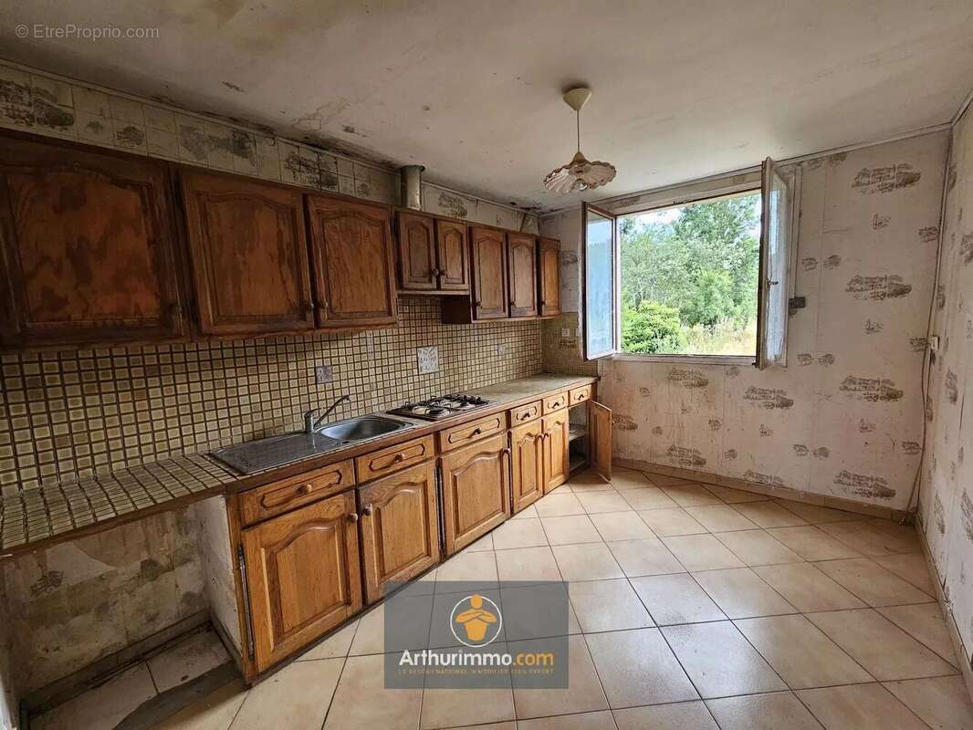 Maison à LA GREVE-SUR-MIGNON