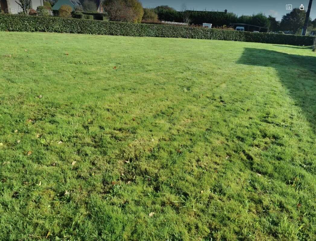 Terrain à PLOURAY