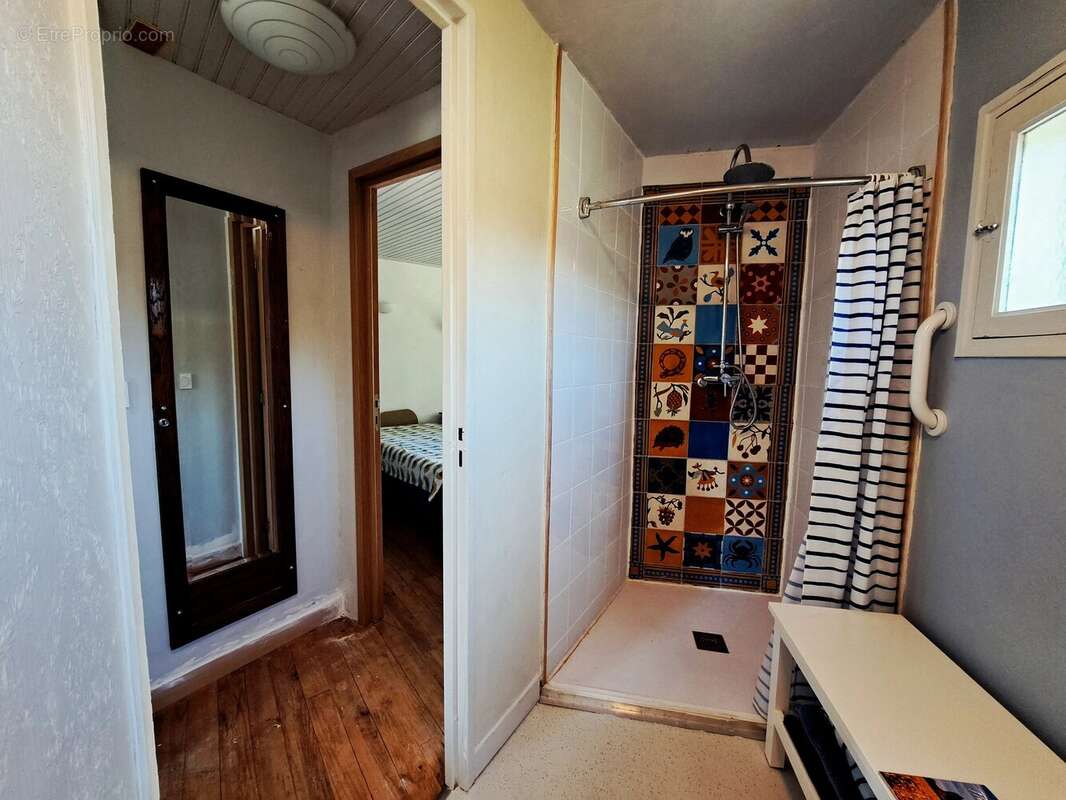 Maison à LAUZES