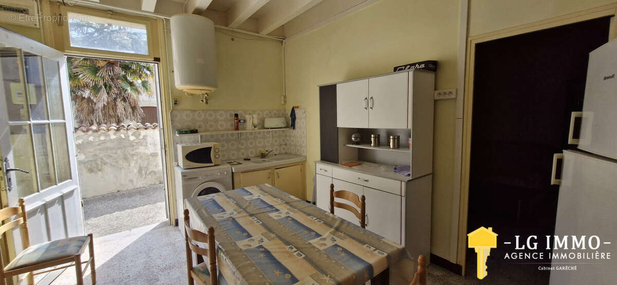 Maison à SAINT-FORT-SUR-GIRONDE