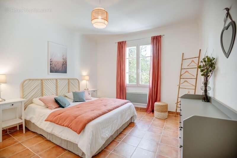 Maison à PONT-SAINT-ESPRIT