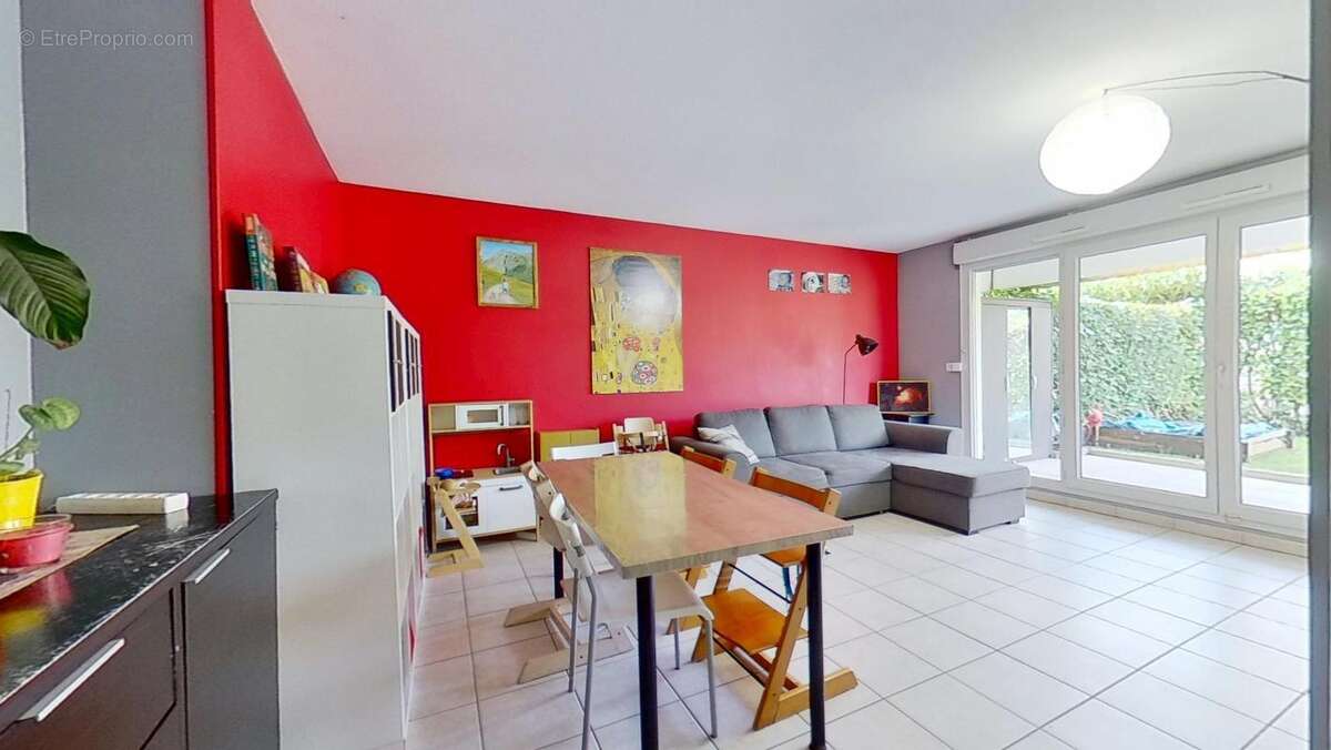 Appartement à RILLIEUX-LA-PAPE