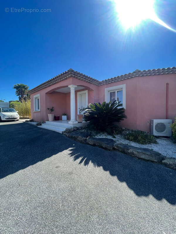 Maison à FREJUS